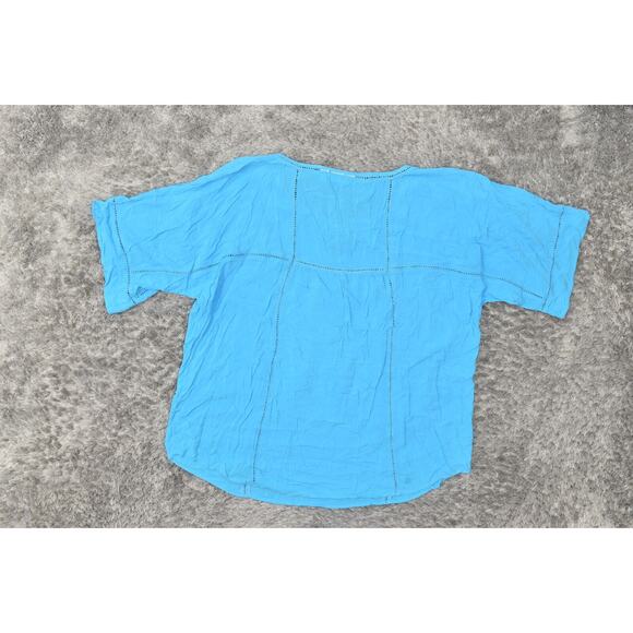 Chico's Blue Blouse Size 3 Rayon Women's Crew Neck Short Sleeve Solid - Picture 3 of 6